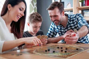 Γιατί πρέπει να παίζουμε επιτραπέζια παιχνίδια | MarkCenter