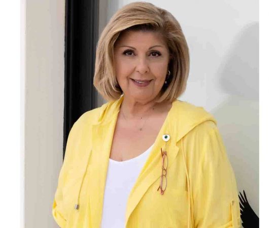 Καρφίτσα γυαλιών πράσινη πέτρα | Λένα Μαντά Εκδόσεις Ψυχογιός | Είδη Δώρων στο MarkCenter